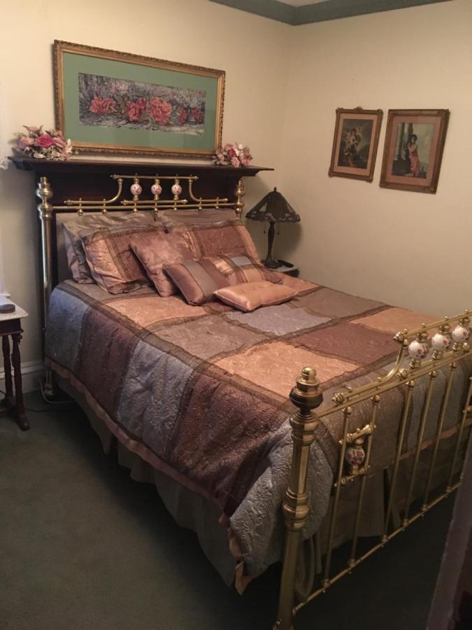 Raindrops On Roses Bed & Breakfast Herkimer 외부 사진