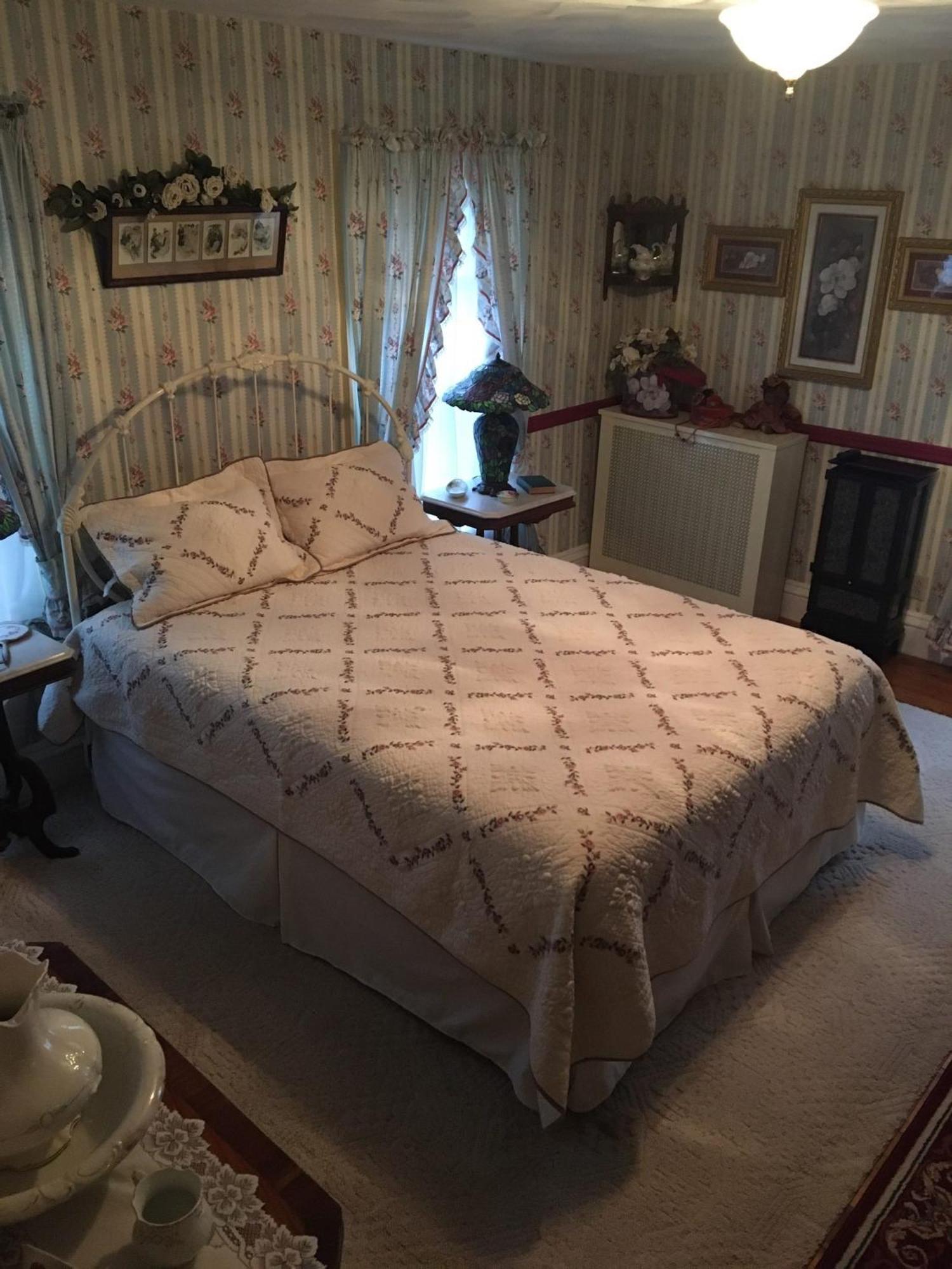 Raindrops On Roses Bed & Breakfast Herkimer 외부 사진